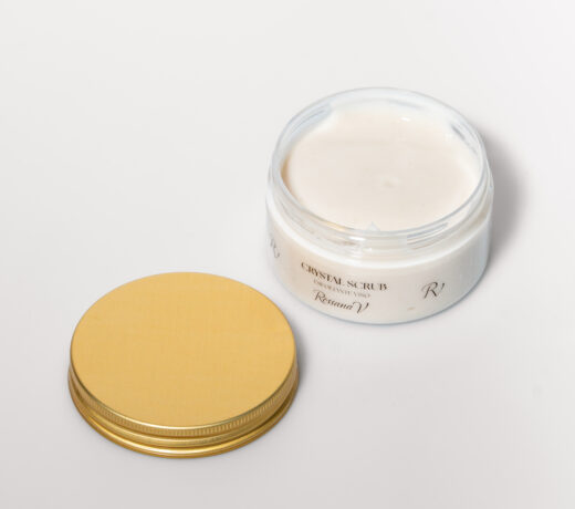 Crema minerale esfoliante ad azione meccanica